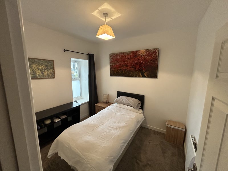 Room Augustus Street in Ynysybwl