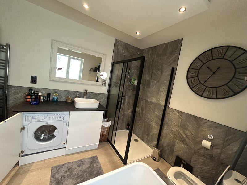 Room Augustus Street in Ynysybwl