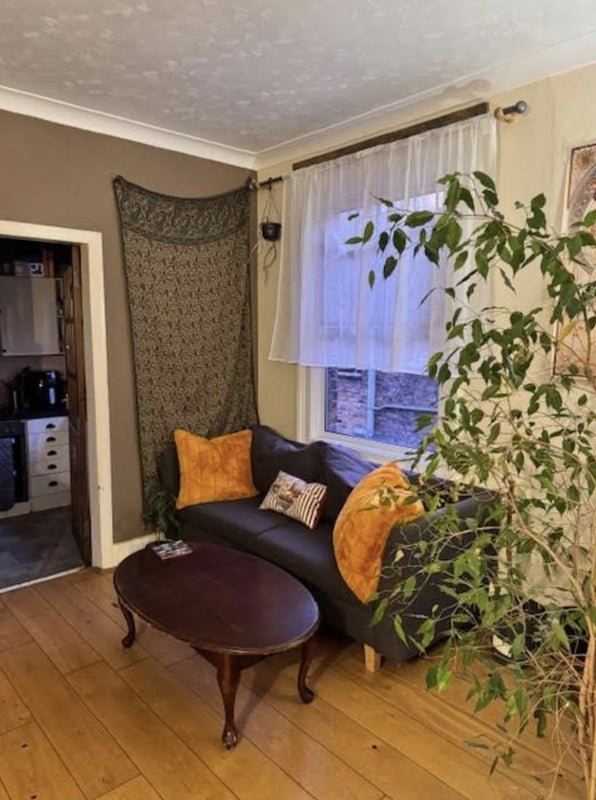Room Vartry Road in Greater London