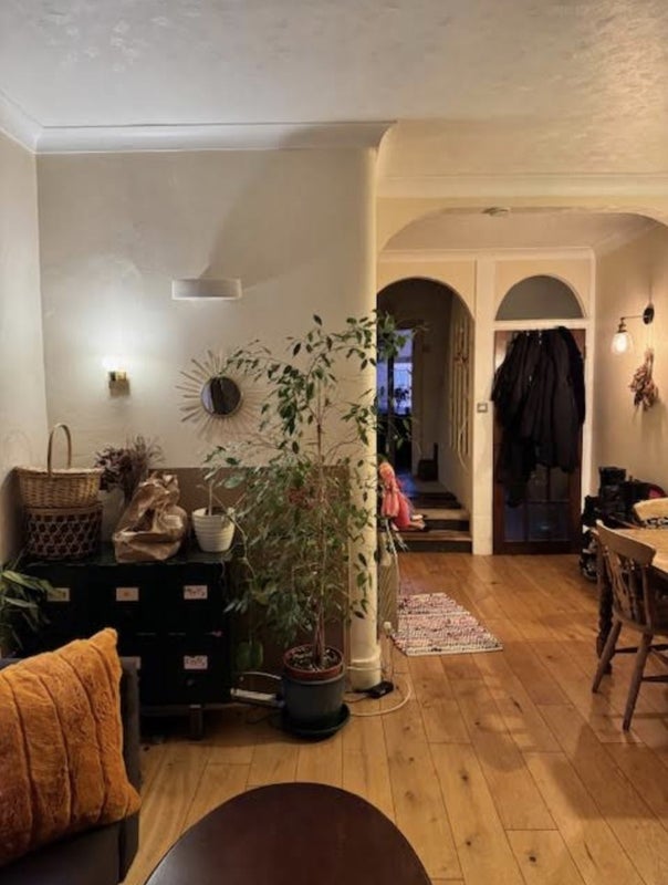 Room Vartry Road in Greater London