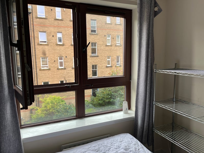 Room Grant Street in Glasgow