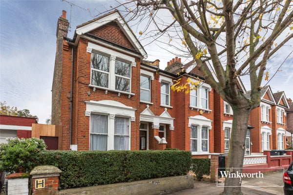 House Lordsmead Road in London