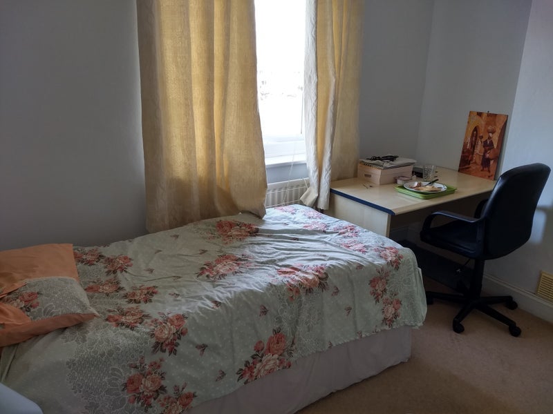 Room Quinton Road West in Birmingham