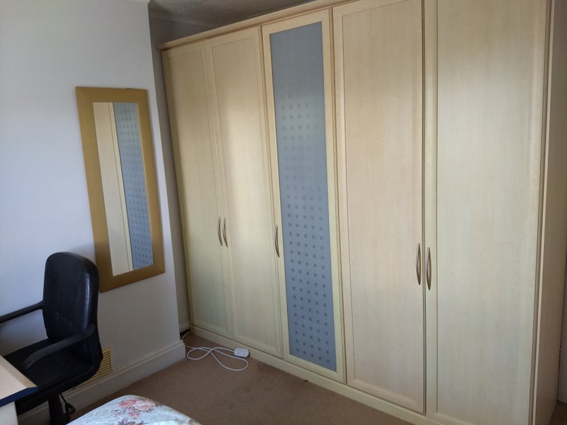 Room Quinton Road West in Birmingham