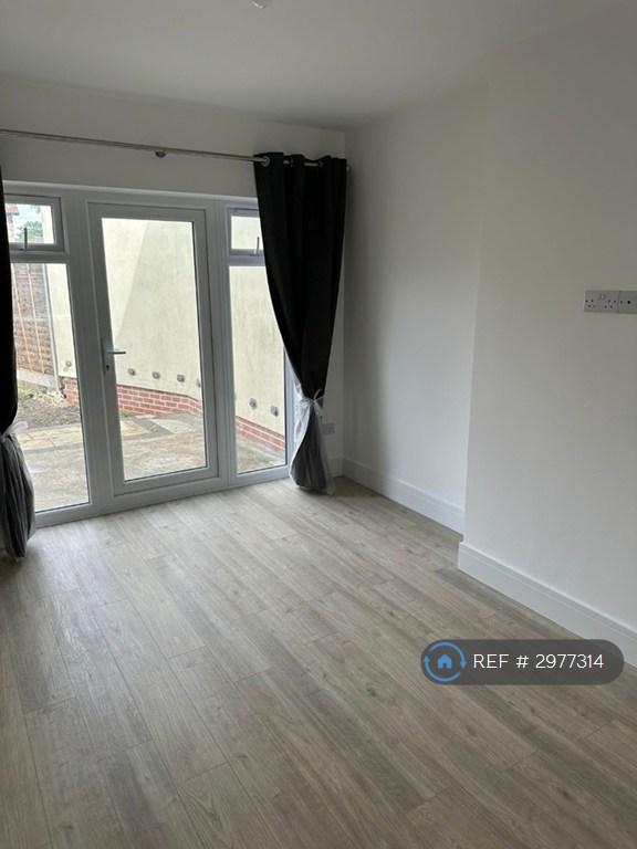 House Purley Way in Greater London
