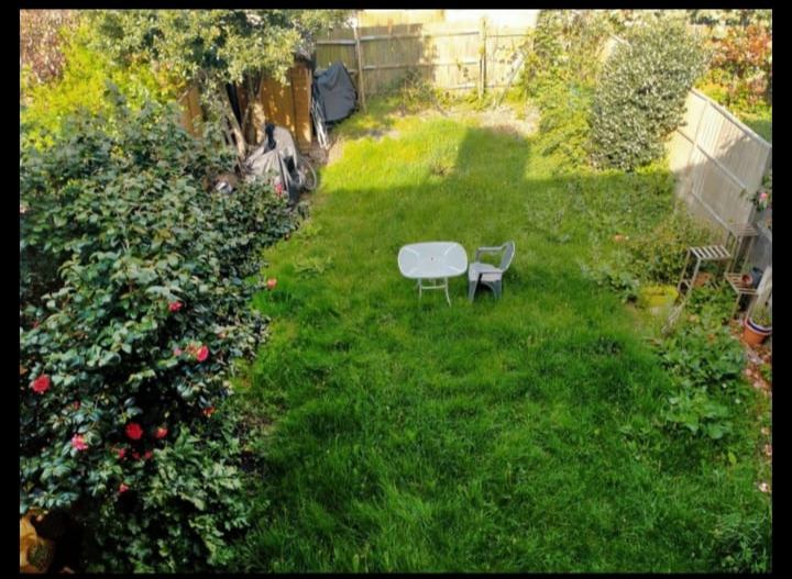 Room Huntingfield Road in Greater London