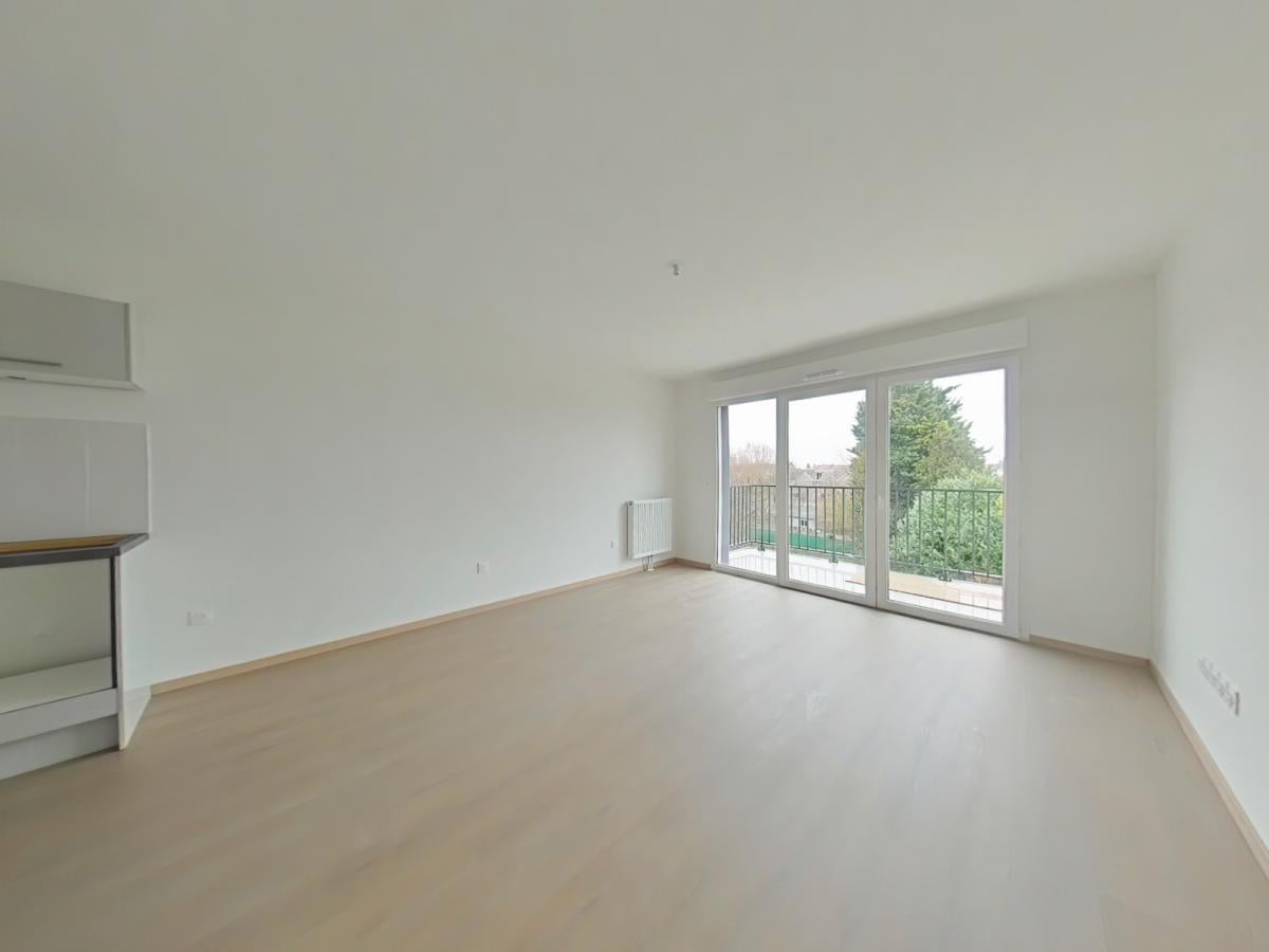 Flat Rue Victor Hugo in Houplines