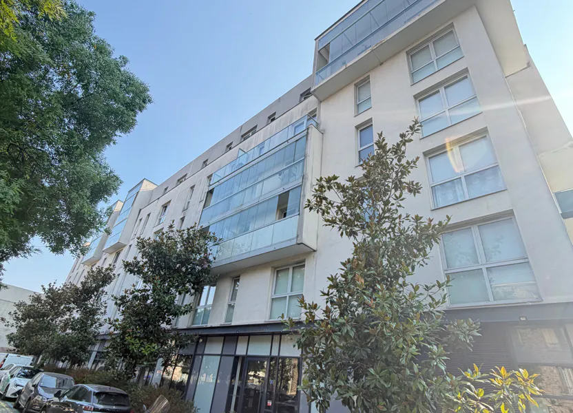 Flat Allée André Cadot in Le Bourget