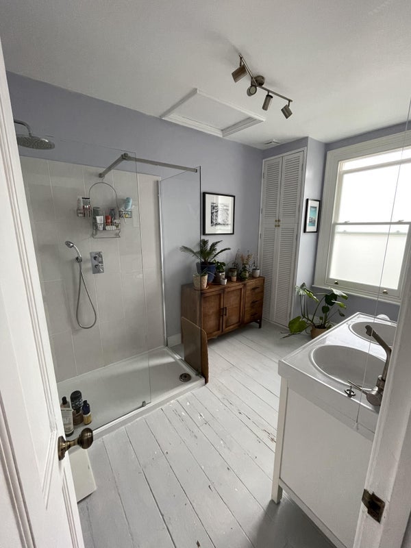 Room Medwin Street in Greater London