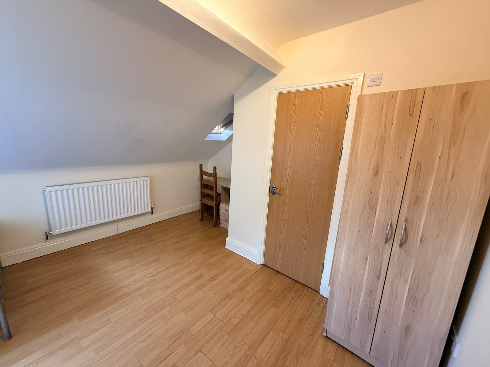 Room Colum Road in Cardiff