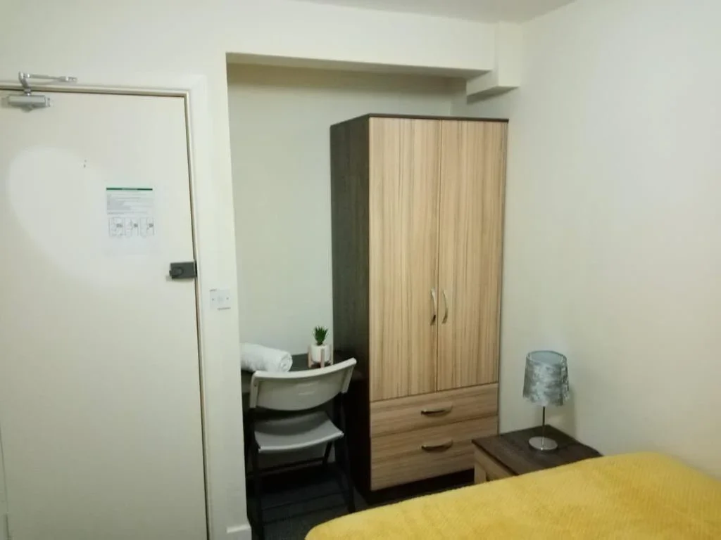 Room Waterworks Road in Birmingham