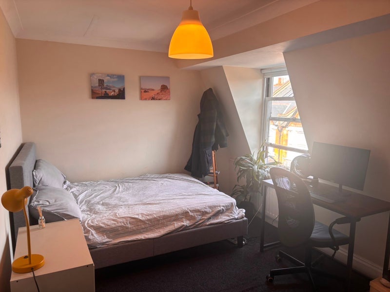 Room Corsica Street in Greater London