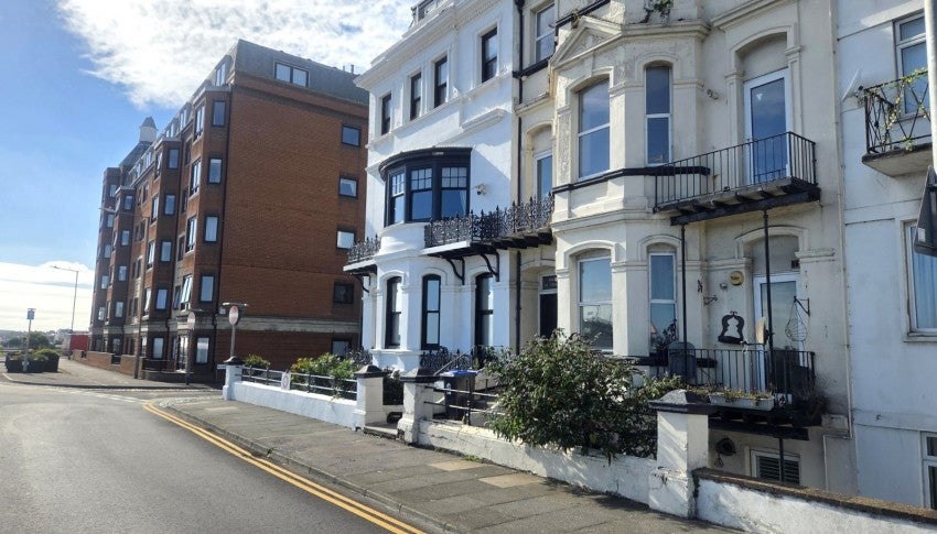 Flat Ranelagh Road in Deal