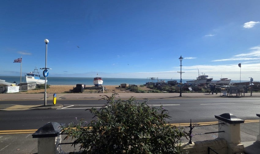 Flat Ranelagh Road in Deal