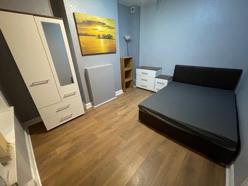 Room Mountcastle Road in Leicester