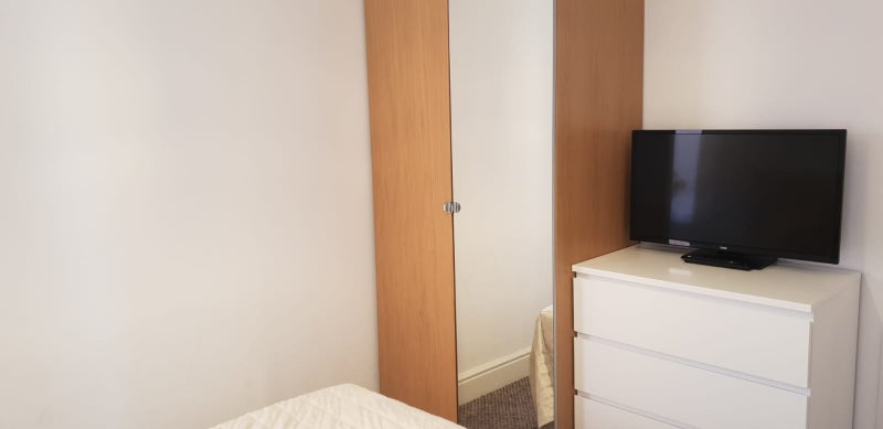 Room Walsgrave Road in Coventry