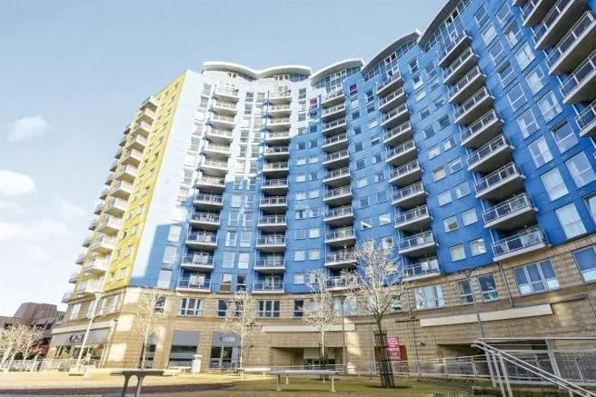 Flat Alençon Link in Basingstoke and Deane