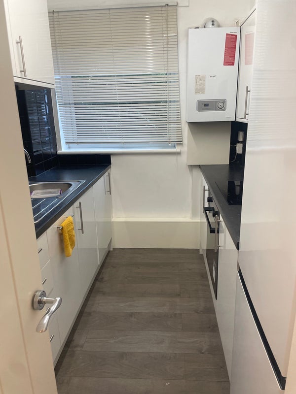 Room Waldram Park Road in Greater London