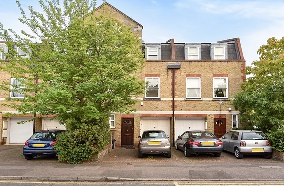 House St Georges Road in Greater London