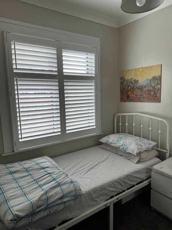 Room Chingford Road in Greater London