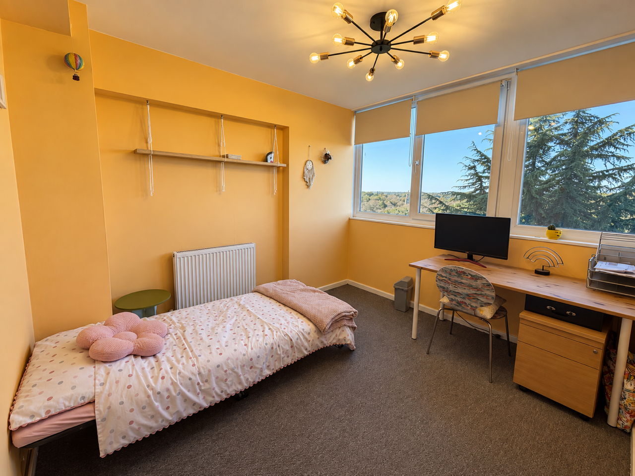 Flat Asthill Grove in Coventry