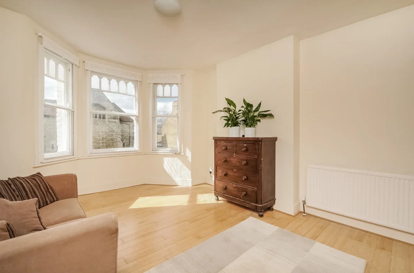 Flat Coleridge Road in Greater London
