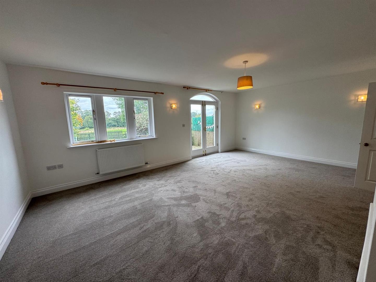 House Pear Tree Close in Calderdale