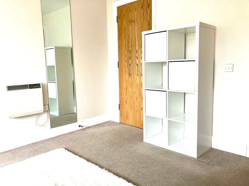 Room Masons Green Lane in Greater London