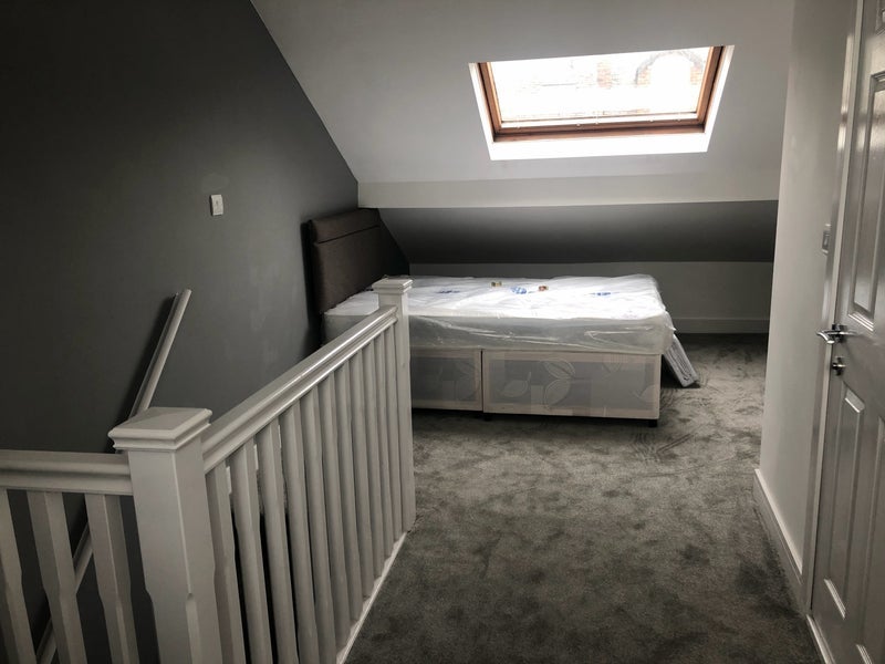 Room Khartoum Road in Sheffield