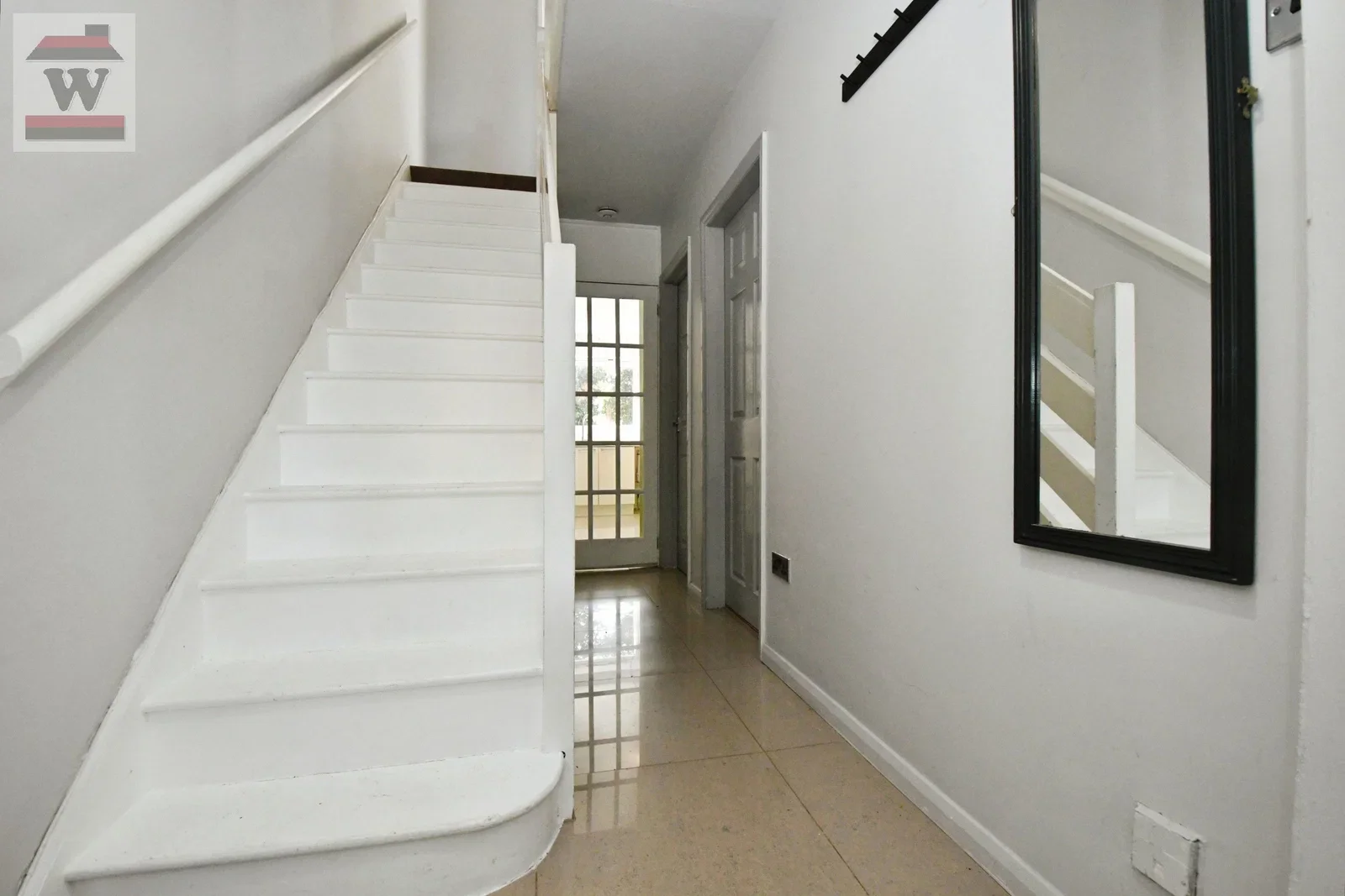 House Aplin Way in Greater London
