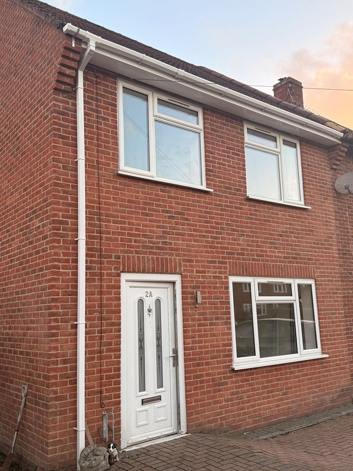 House Redlees Close in Greater London