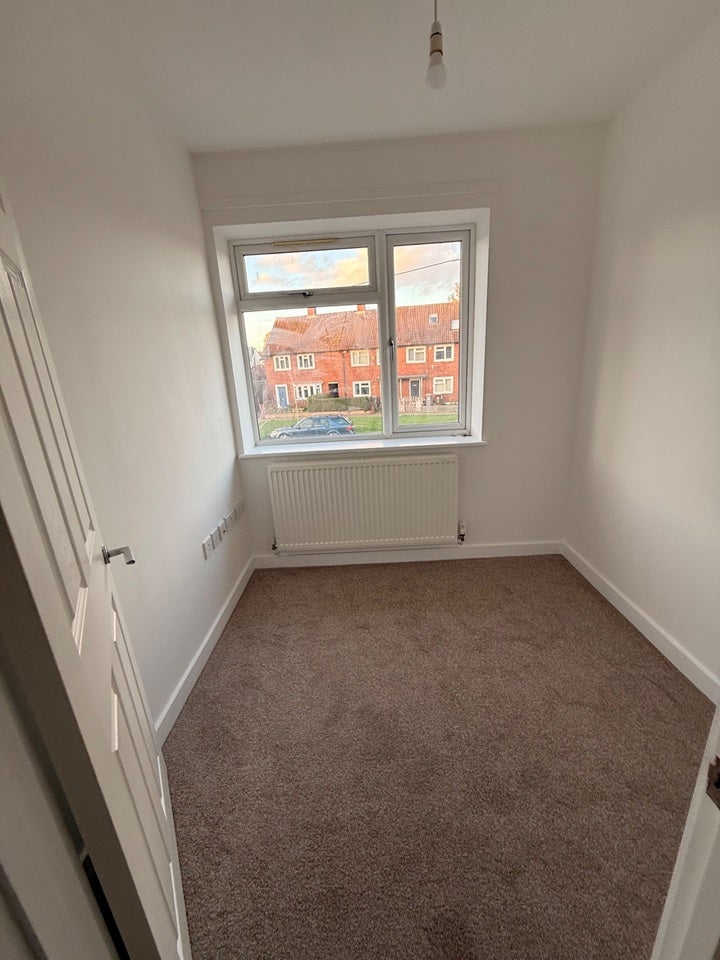 House Redlees Close in Greater London