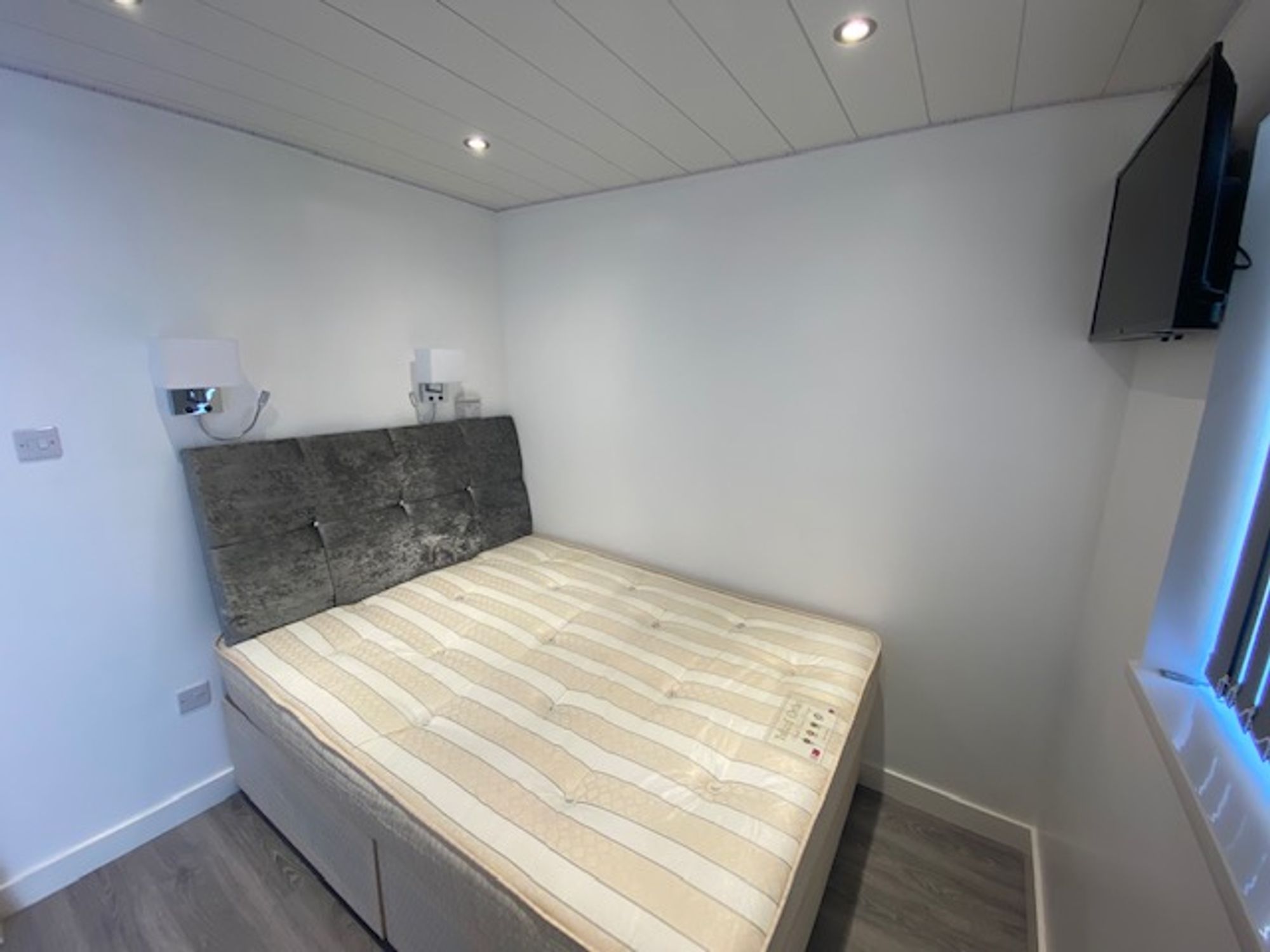 Flat Chancery Lane in Cardiff