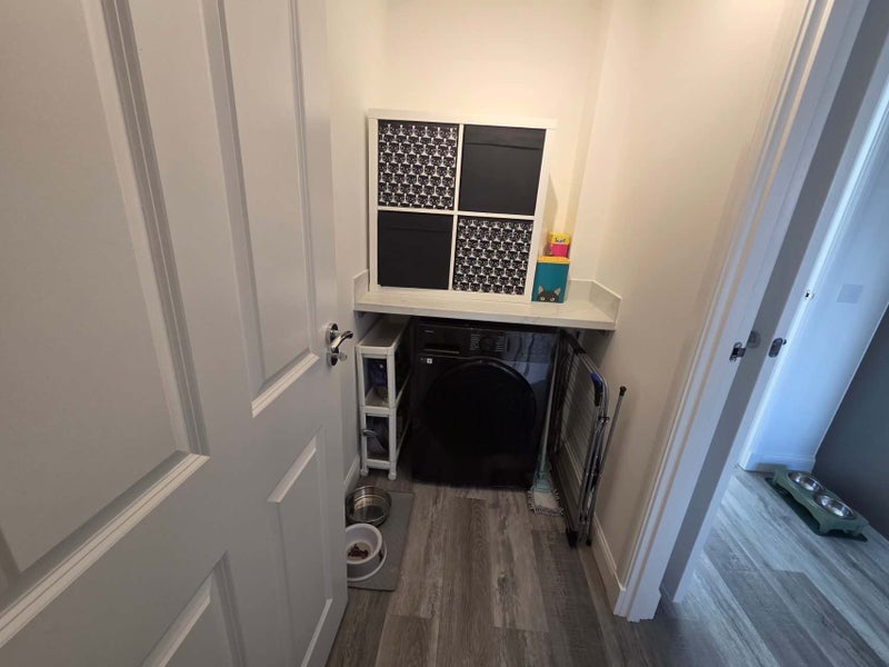 Room Shale Road in Winchburgh