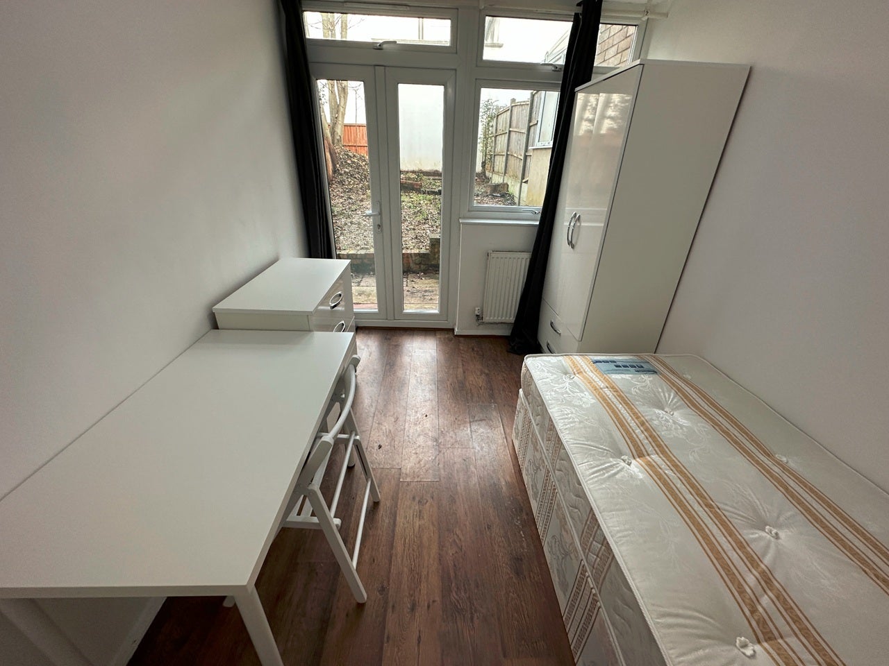 Room Roxeth Hill in Greater London
