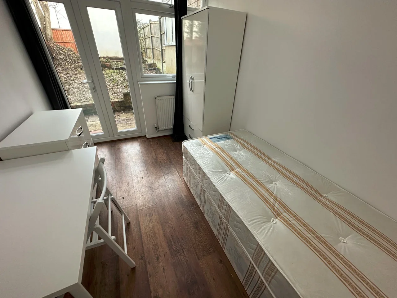Room Roxeth Hill in Greater London