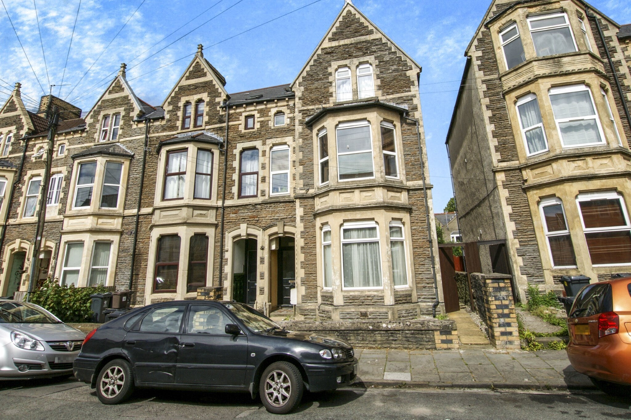 Flat Claude Road in Cardiff