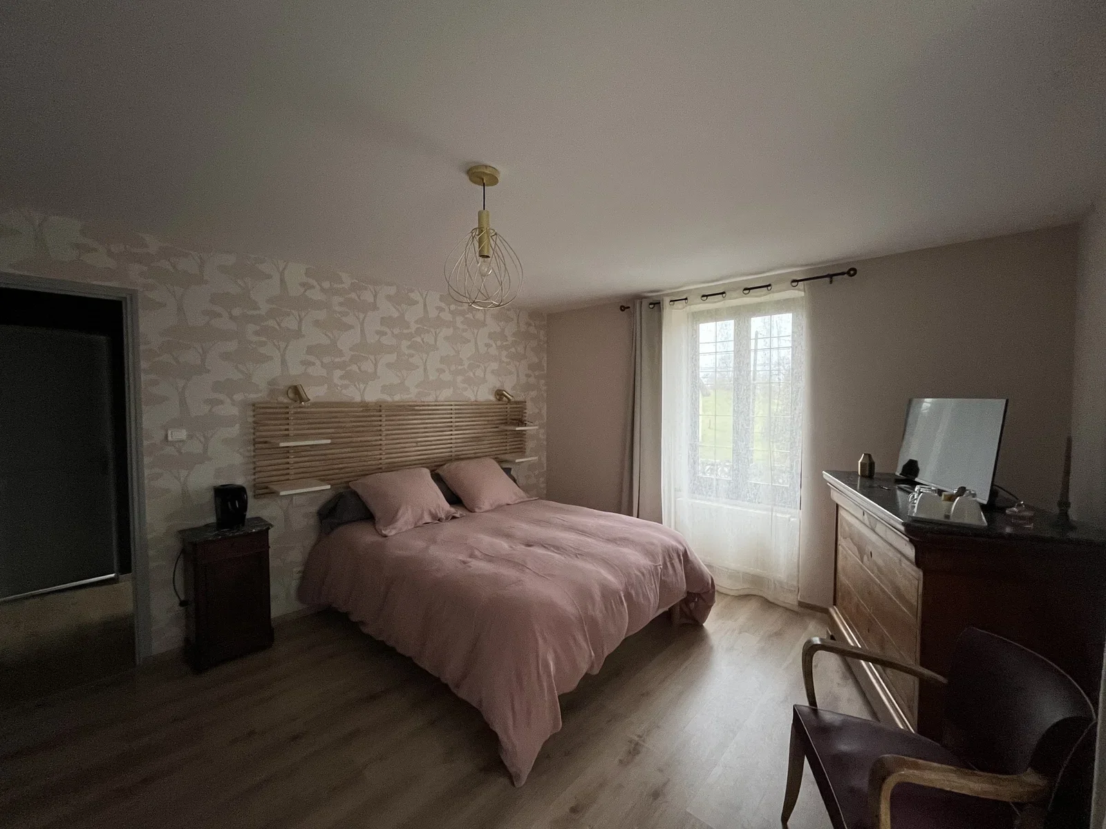 Chambre Route de la Gare à La Chapelle-aux-Bois