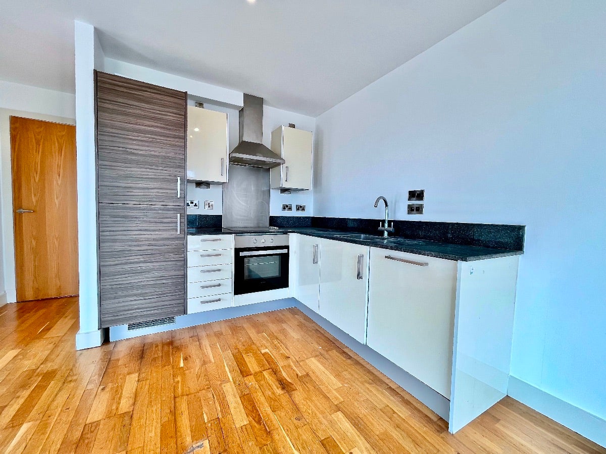 Flat Windrush Way in Sheffield
