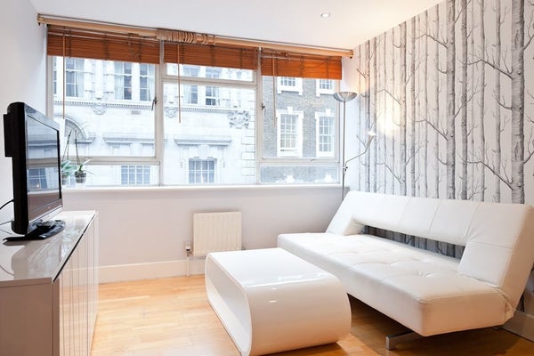 Flat Saint Martin's Lane in City of Westminster