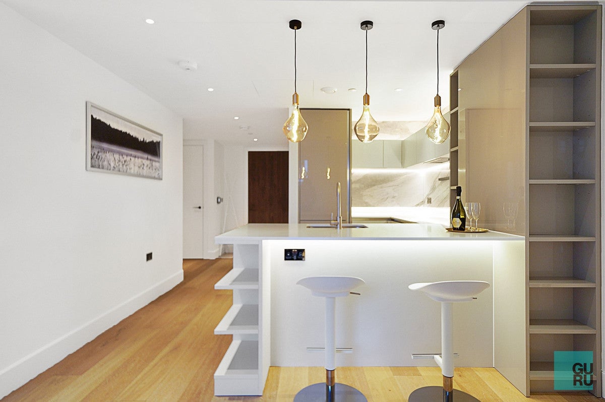 Flat Pioneer Way in London