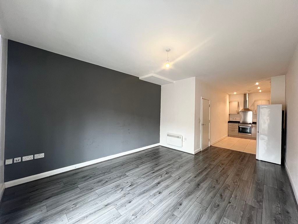 Flat Great Cheetham Street West in Salford