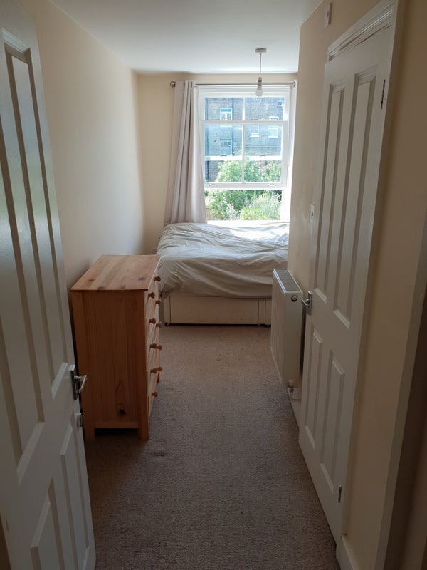 Room Regina Road in Greater London