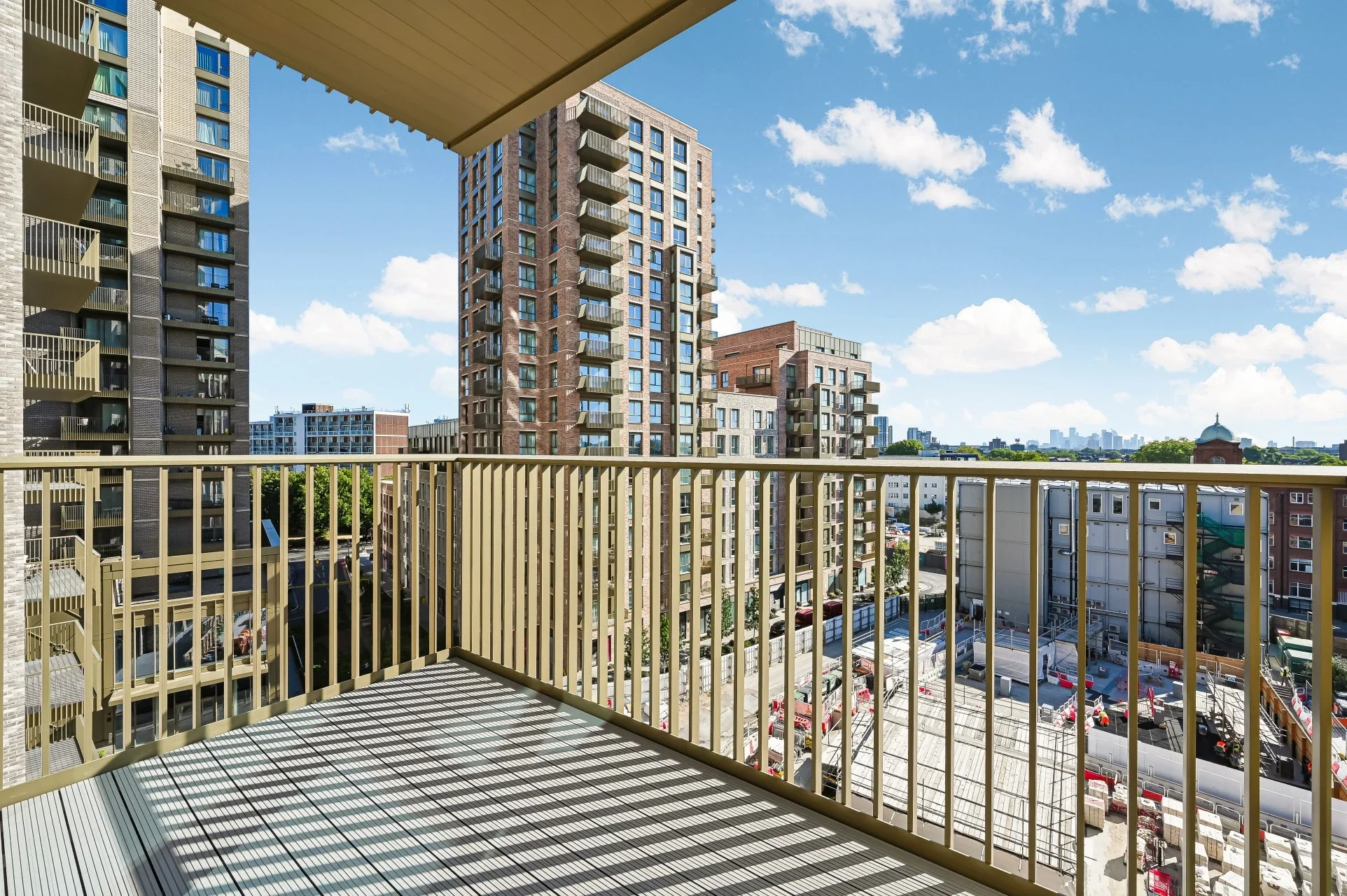 Flat Wincott Street in Greater London