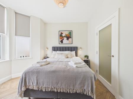 Room Ashley Avenue in Belfast