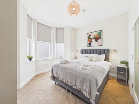 Room Ashley Avenue in Belfast