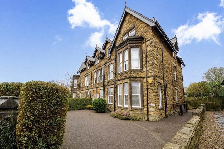 Flat South Drive in Harrogate