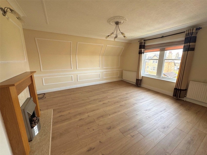 Flat South Drive in Harrogate
