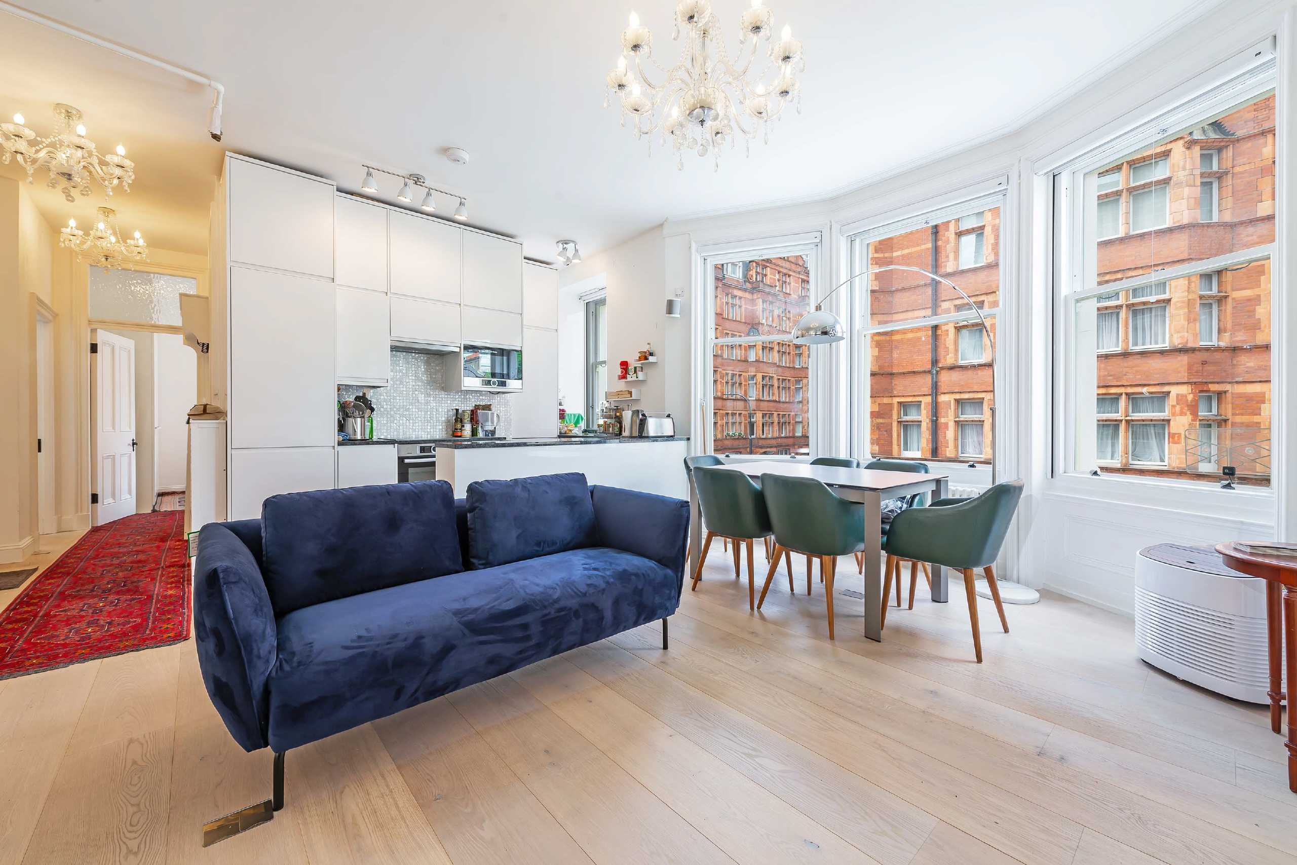 Flat Ridgmount Gardens in Greater London