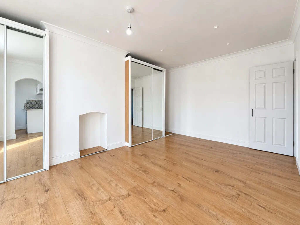 Flat Star Road in Greater London